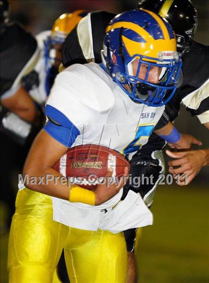 Thumbnail 3 in Northview vs. San Dimas photogallery.