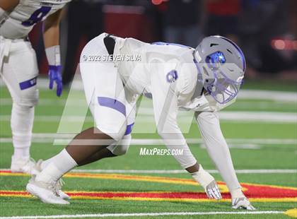 Thumbnail 3 in Chandler vs. Cathedral Catholic (Honor Bowl) photogallery.