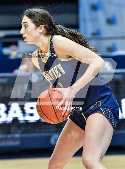 Thumbnail 3 in St. Mary Academy-Bay View vs. North Kingstown (RIIL State Final) photogallery.