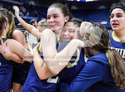 Thumbnail 1 in St. Mary Academy-Bay View vs. North Kingstown (RIIL State Final) photogallery.