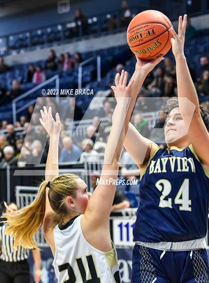 Thumbnail 3 in St. Mary Academy-Bay View vs. North Kingstown (RIIL State Final) photogallery.