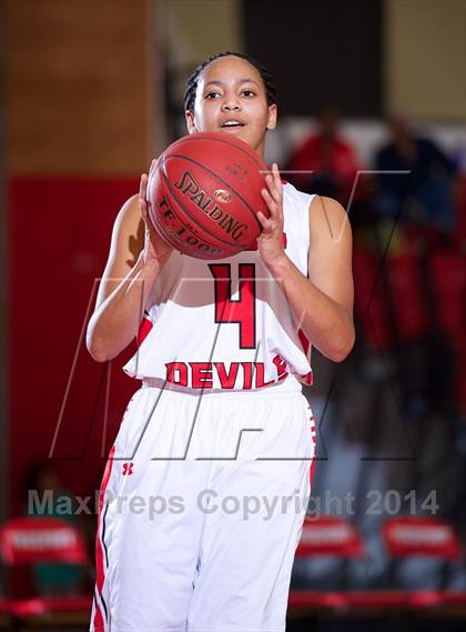 Thumbnail 1 in Long Beach @ Freeport (Section 8 Class AA Quarterfinal) photogallery.