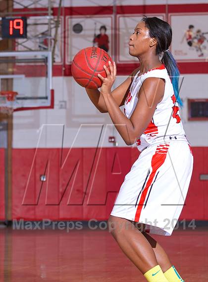 Thumbnail 3 in Long Beach @ Freeport (Section 8 Class AA Quarterfinal) photogallery.