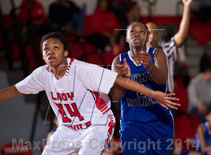 Thumbnail 3 in Long Beach @ Freeport (Section 8 Class AA Quarterfinal) photogallery.