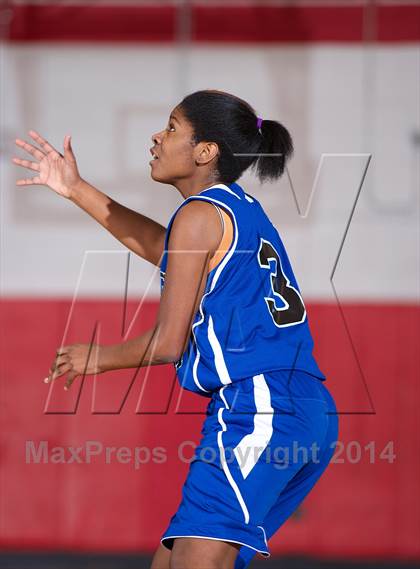 Thumbnail 3 in Long Beach @ Freeport (Section 8 Class AA Quarterfinal) photogallery.