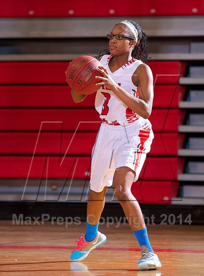 Thumbnail 2 in Long Beach @ Freeport (Section 8 Class AA Quarterfinal) photogallery.