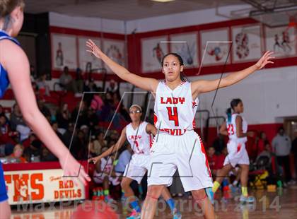 Thumbnail 2 in Long Beach @ Freeport (Section 8 Class AA Quarterfinal) photogallery.