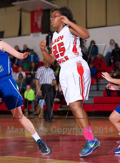Thumbnail 1 in Long Beach @ Freeport (Section 8 Class AA Quarterfinal) photogallery.