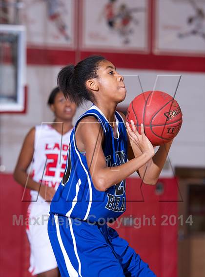 Thumbnail 2 in Long Beach @ Freeport (Section 8 Class AA Quarterfinal) photogallery.