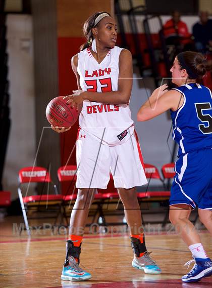 Thumbnail 1 in Long Beach @ Freeport (Section 8 Class AA Quarterfinal) photogallery.