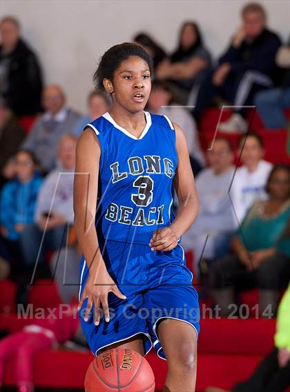 Thumbnail 3 in Long Beach @ Freeport (Section 8 Class AA Quarterfinal) photogallery.