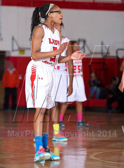 Thumbnail 1 in Long Beach @ Freeport (Section 8 Class AA Quarterfinal) photogallery.