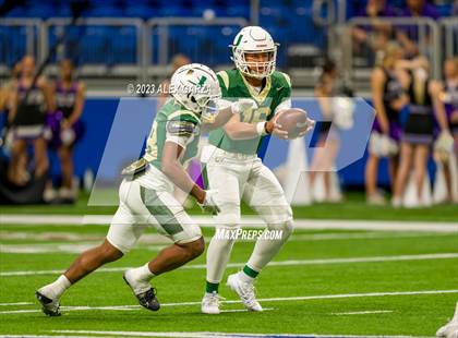 Thumbnail 1 in DeSoto vs Willis (UIL 6A D2 Reginal footbal playoff) photogallery.