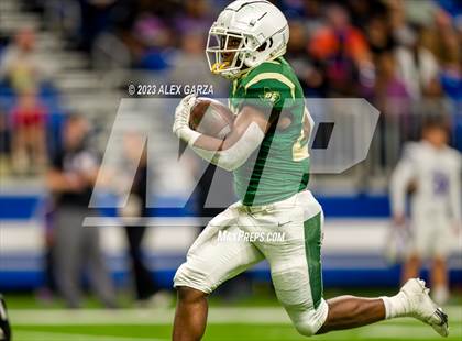 Thumbnail 1 in DeSoto vs Willis (UIL 6A D2 Reginal footbal playoff) photogallery.