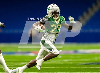 Thumbnail 3 in DeSoto vs Willis (UIL 6A D2 Reginal footbal playoff) photogallery.