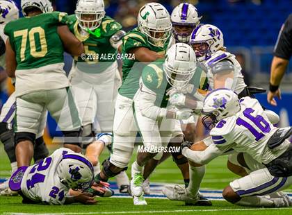 Thumbnail 2 in DeSoto vs Willis (UIL 6A D2 Reginal footbal playoff) photogallery.
