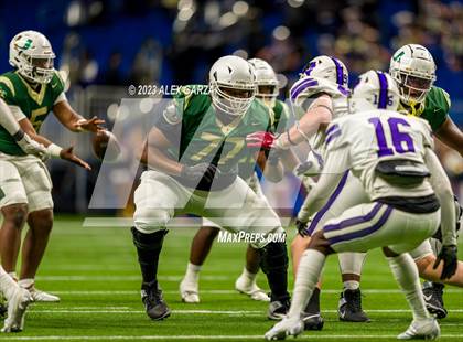 Thumbnail 2 in DeSoto vs Willis (UIL 6A D2 Reginal footbal playoff) photogallery.