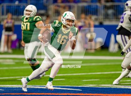 Thumbnail 1 in DeSoto vs Willis (UIL 6A D2 Reginal footbal playoff) photogallery.