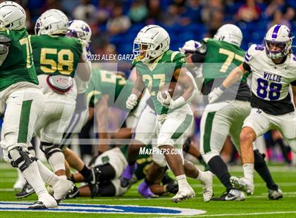 Thumbnail 3 in DeSoto vs Willis (UIL 6A D2 Reginal footbal playoff) photogallery.