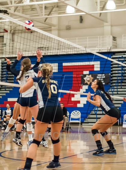 Thumbnail 2 in Menlo vs. Soquel (CIF CCS D4 Final) photogallery.