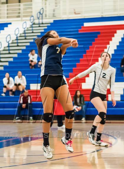Thumbnail 2 in Menlo vs. Soquel (CIF CCS D4 Final) photogallery.