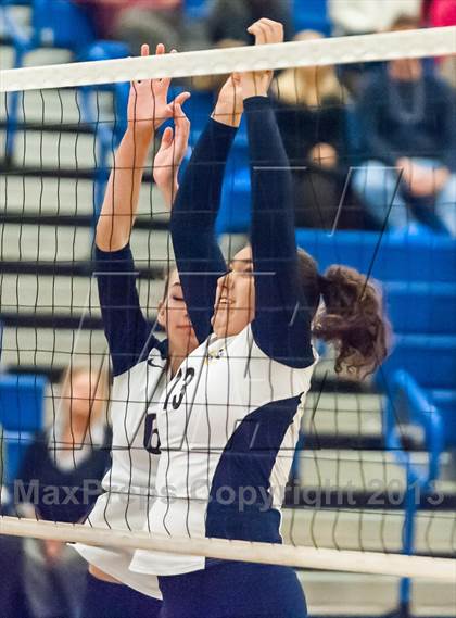 Thumbnail 1 in Menlo vs. Soquel (CIF CCS D4 Final) photogallery.