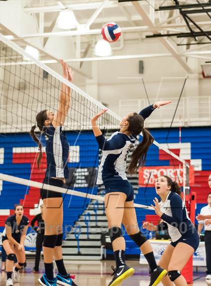 Thumbnail 1 in Menlo vs. Soquel (CIF CCS D4 Final) photogallery.