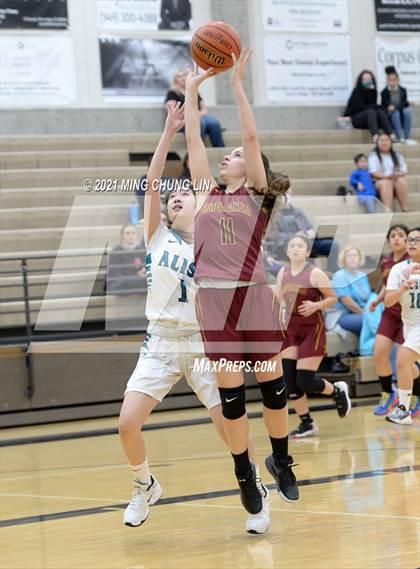 Thumbnail 3 in Esperanza @ Aliso Niguel photogallery.