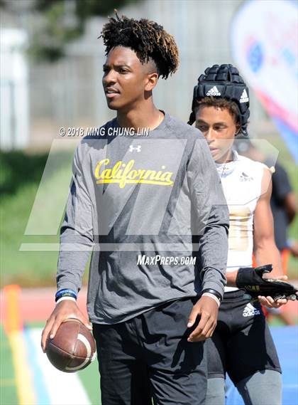Thumbnail 1 in Best of the West Elite 7ON7 Finals photogallery.