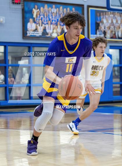 Thumbnail 2 in Early @ Brock photogallery.