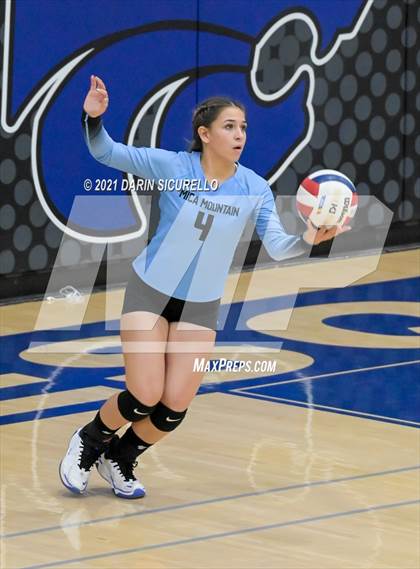 Thumbnail 2 in Mesquite vs  Mica Mountain (AIA 4A Conference Play-In) photogallery.