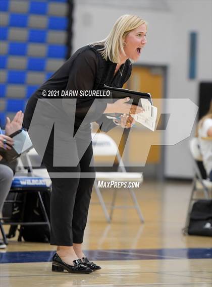 Thumbnail 3 in Mesquite vs  Mica Mountain (AIA 4A Conference Play-In) photogallery.