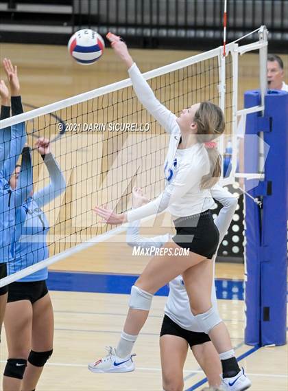 Thumbnail 1 in Mesquite vs  Mica Mountain (AIA 4A Conference Play-In) photogallery.