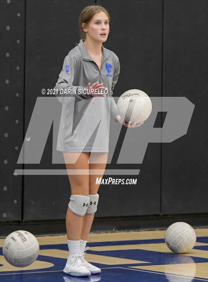 Thumbnail 3 in Mesquite vs  Mica Mountain (AIA 4A Conference Play-In) photogallery.