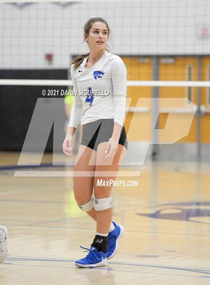 Thumbnail 2 in Mesquite vs  Mica Mountain (AIA 4A Conference Play-In) photogallery.