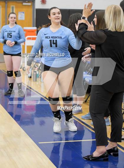 Thumbnail 2 in Mesquite vs  Mica Mountain (AIA 4A Conference Play-In) photogallery.