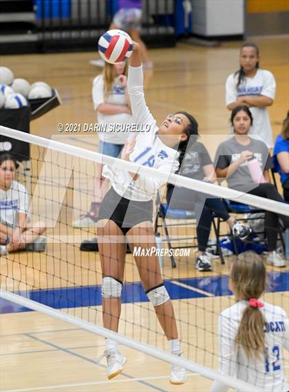 Thumbnail 1 in Mesquite vs  Mica Mountain (AIA 4A Conference Play-In) photogallery.