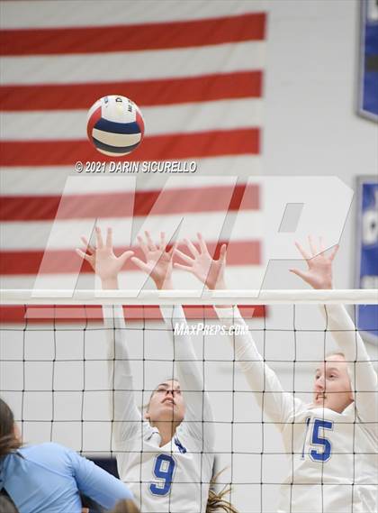 Thumbnail 1 in Mesquite vs  Mica Mountain (AIA 4A Conference Play-In) photogallery.