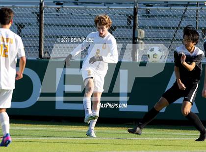 Thumbnail 3 in Archbishop Mitty vs. Bishop O'Dowd (De La Salle Showcase) photogallery.
