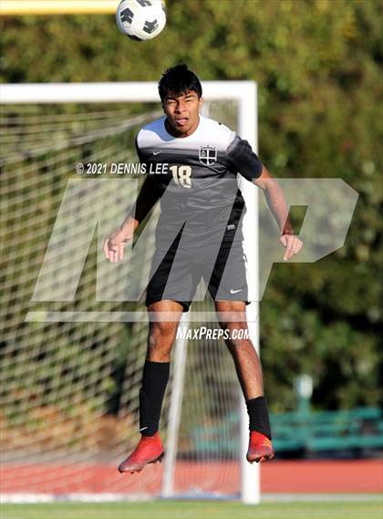 Thumbnail 1 in Archbishop Mitty vs. Bishop O'Dowd (De La Salle Showcase) photogallery.