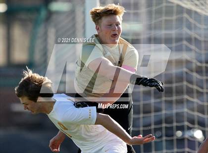Thumbnail 2 in Archbishop Mitty vs. Bishop O'Dowd (De La Salle Showcase) photogallery.