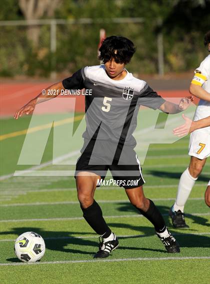 Thumbnail 3 in Archbishop Mitty vs. Bishop O'Dowd (De La Salle Showcase) photogallery.