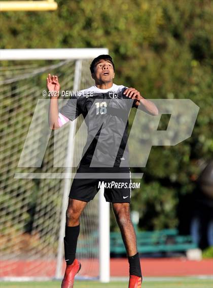 Thumbnail 2 in Archbishop Mitty vs. Bishop O'Dowd (De La Salle Showcase) photogallery.