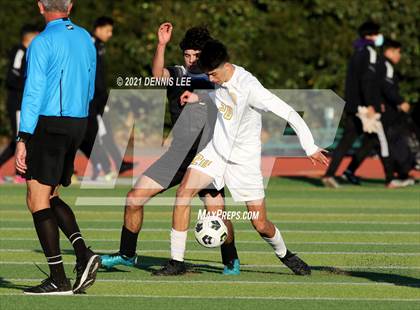 Thumbnail 2 in Archbishop Mitty vs. Bishop O'Dowd (De La Salle Showcase) photogallery.