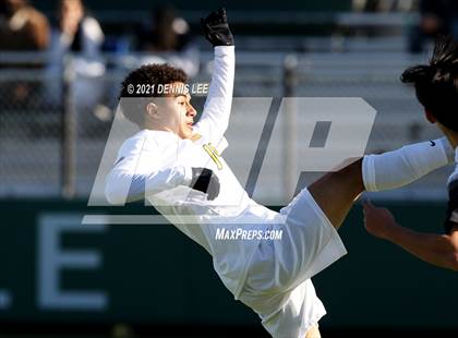 Thumbnail 1 in Archbishop Mitty vs. Bishop O'Dowd (De La Salle Showcase) photogallery.