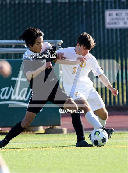 Thumbnail 3 in Archbishop Mitty vs. Bishop O'Dowd (De La Salle Showcase) photogallery.