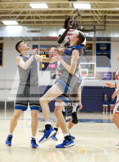 Thumbnail 2 in Carbon vs. Judge Memorial (UHSAA 3A 2nd Round Playoff) photogallery.