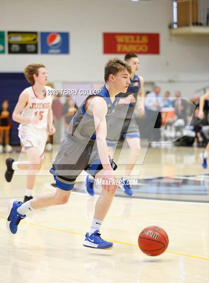 Thumbnail 2 in Carbon vs. Judge Memorial (UHSAA 3A 2nd Round Playoff) photogallery.