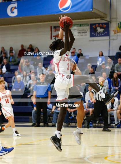 Thumbnail 2 in Carbon vs. Judge Memorial (UHSAA 3A 2nd Round Playoff) photogallery.