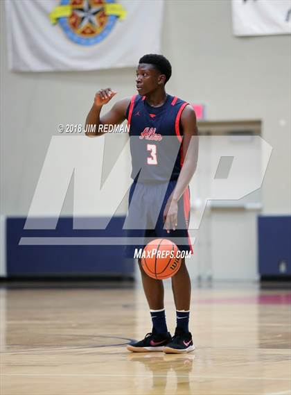 Thumbnail 1 in Pearce vs. Allen (McDonald's Texas Invitational) photogallery.